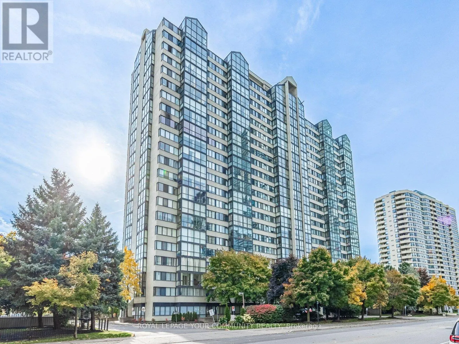 1806 - 350 WEBB DRIVE
