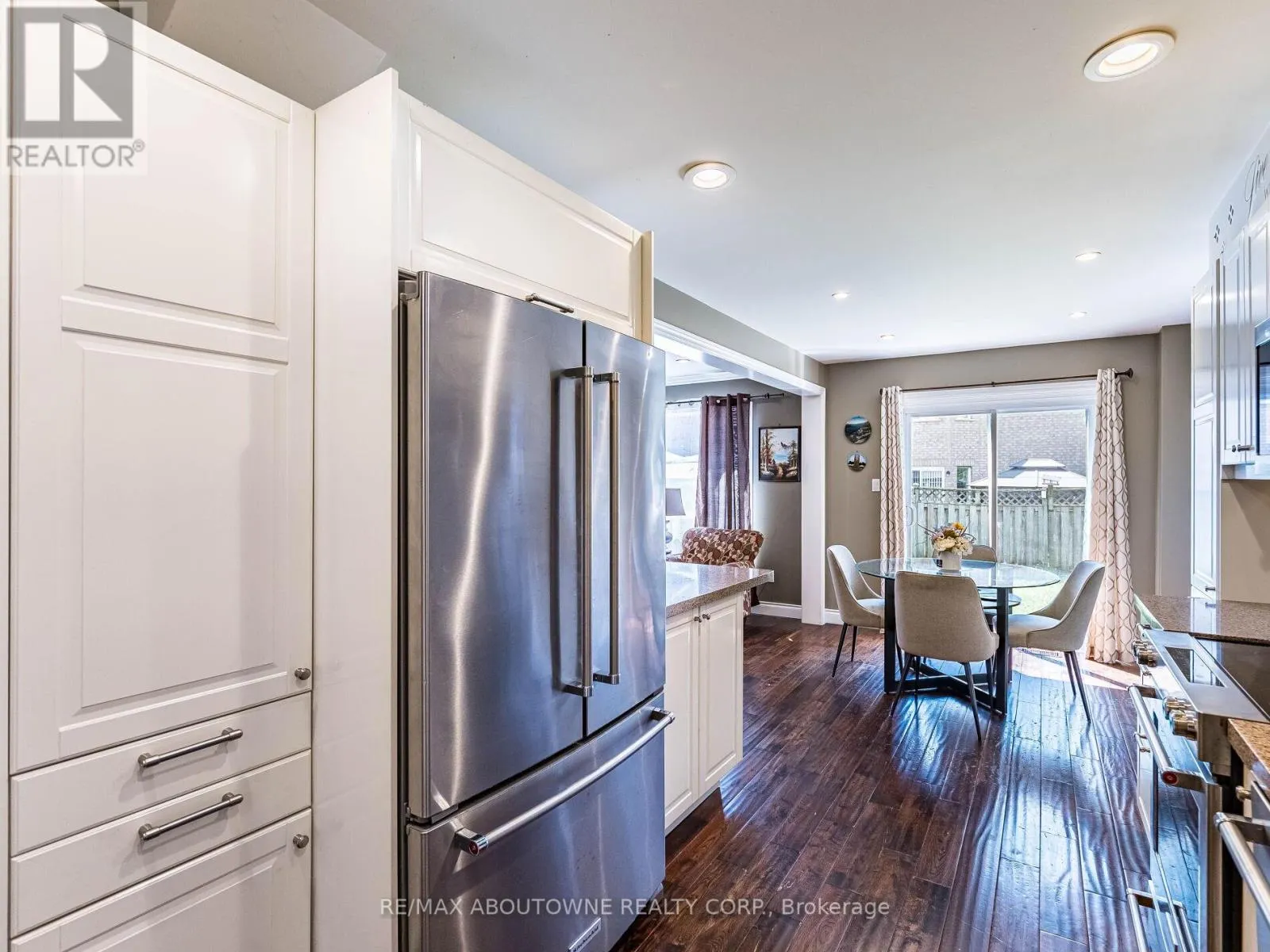 6284 GLEN MEADOWS ROAD
