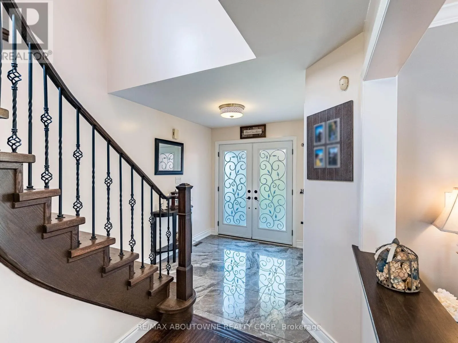 6284 GLEN MEADOWS ROAD