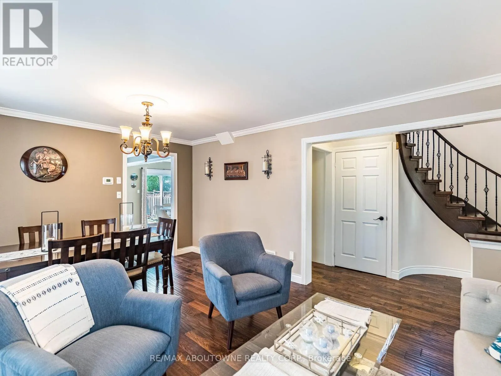 6284 GLEN MEADOWS ROAD