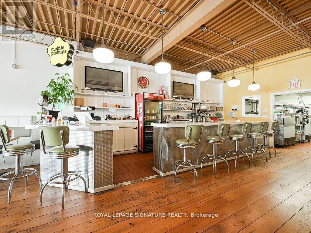 10A - 1375 SOUTHDOWN ROAD