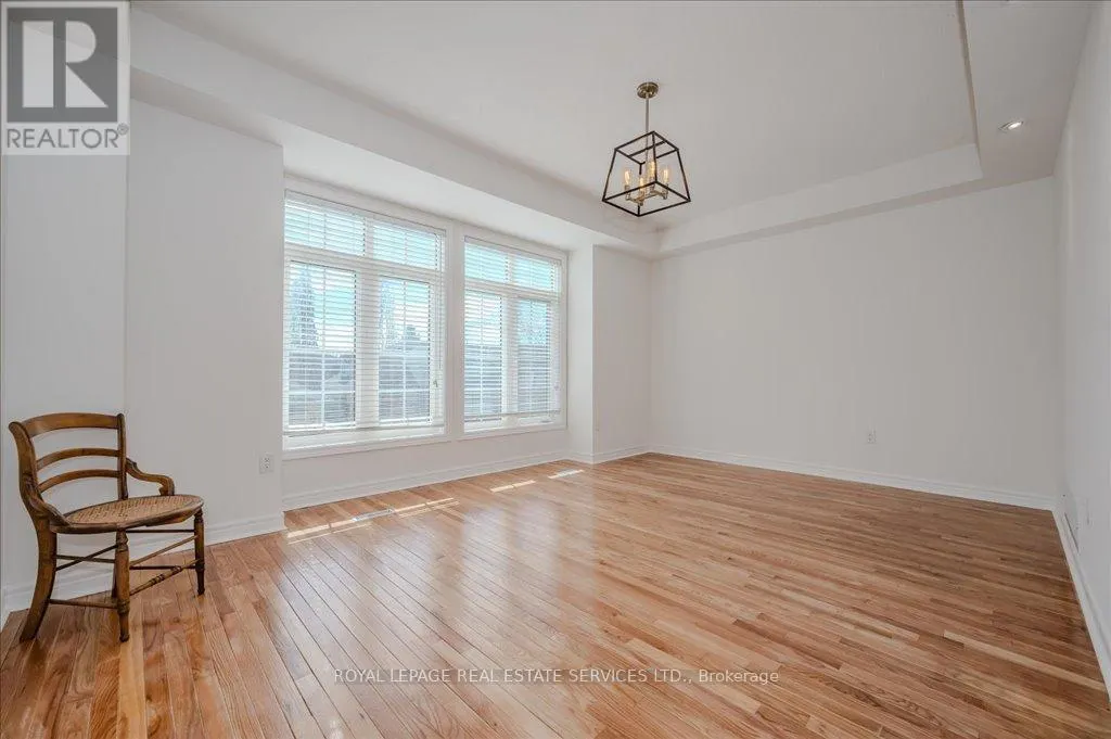 19 - 1267 DORVAL DRIVE