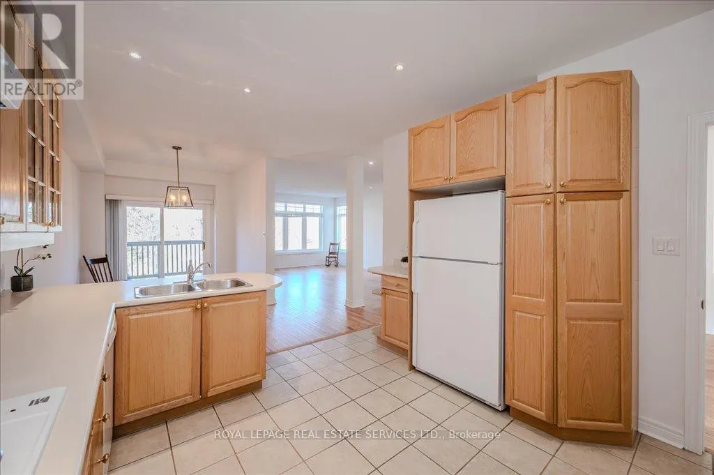 19 - 1267 DORVAL DRIVE