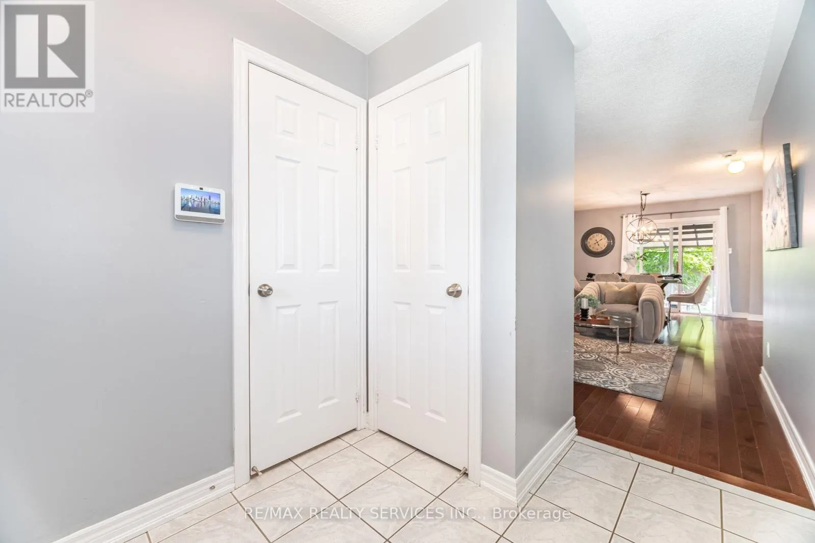 123 FARTHINGALE CRESCENT