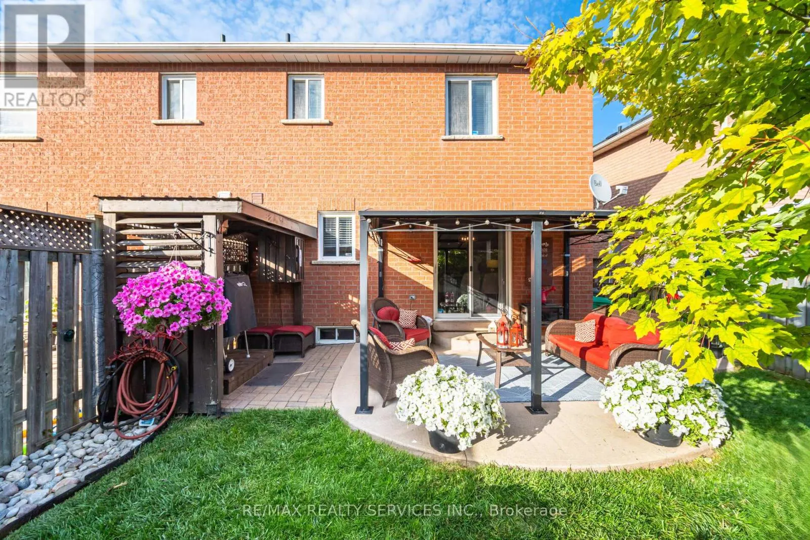 123 FARTHINGALE CRESCENT