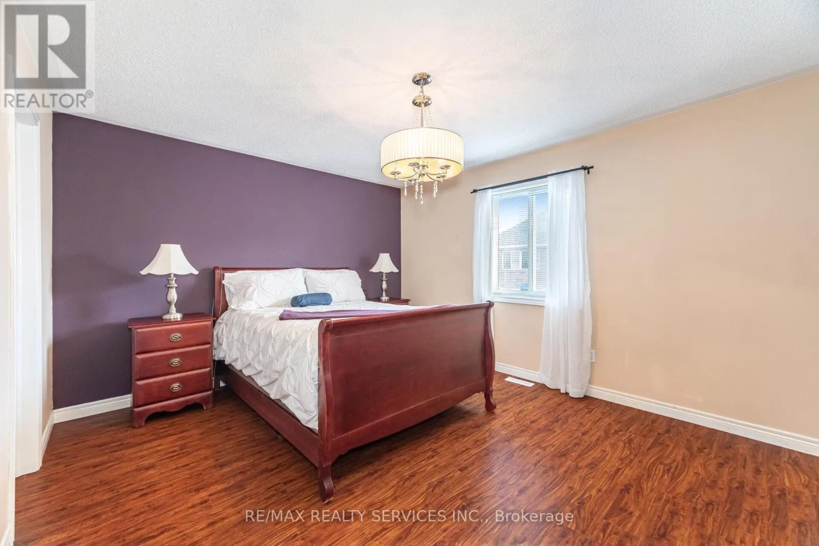 123 FARTHINGALE CRESCENT