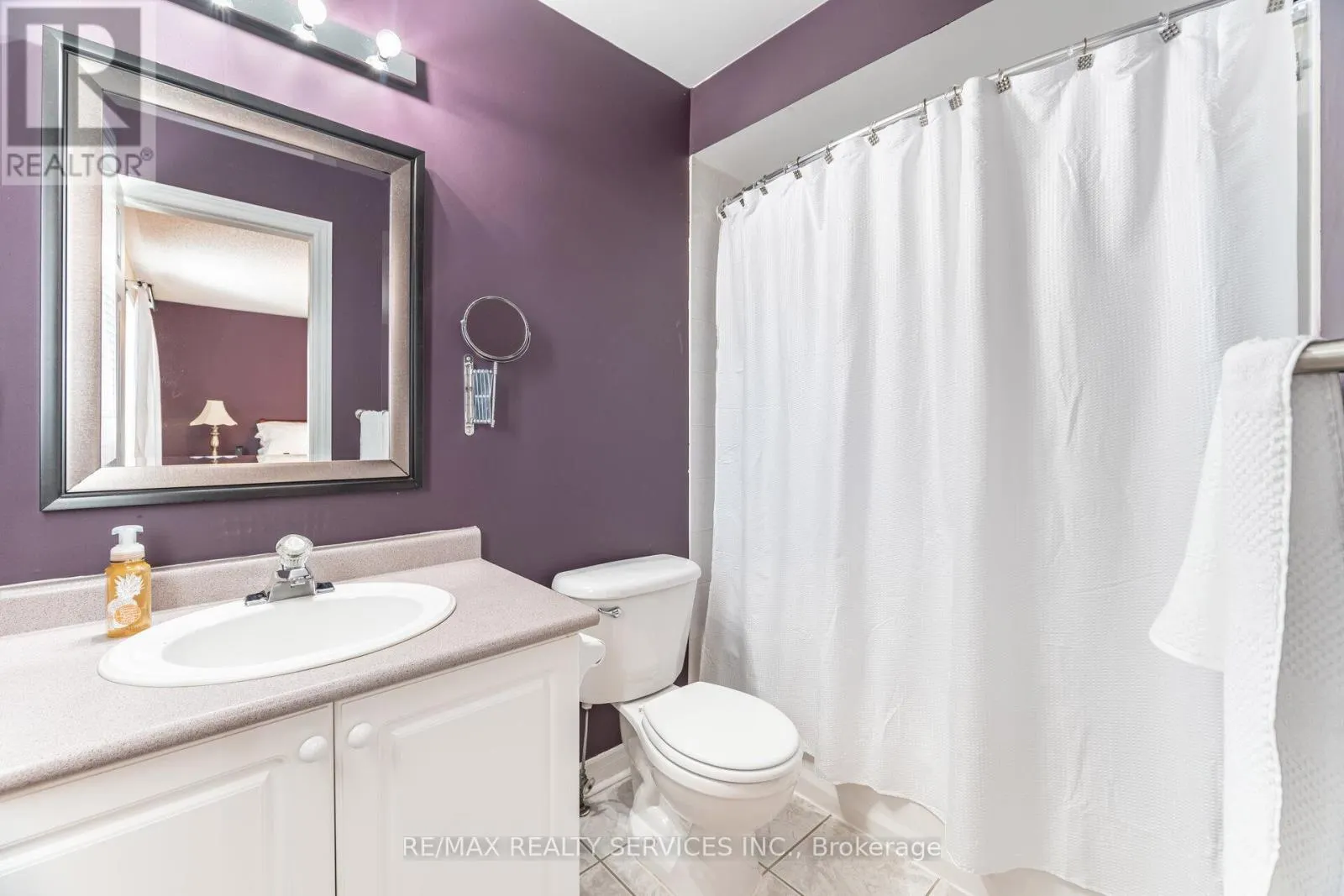 123 FARTHINGALE CRESCENT