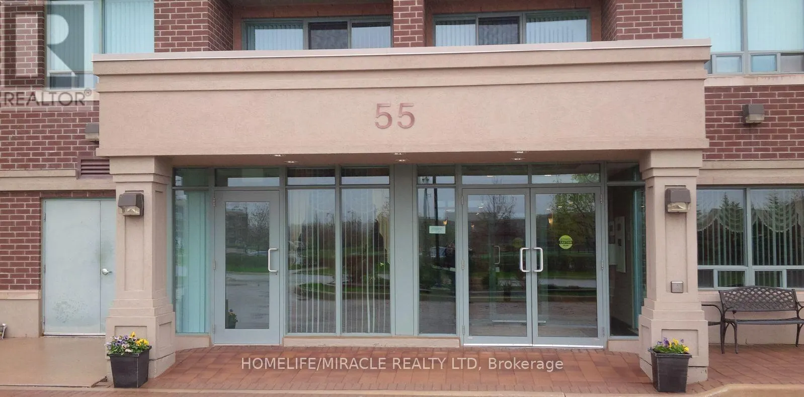 104 - 55 VIA ROSEDALE WAY