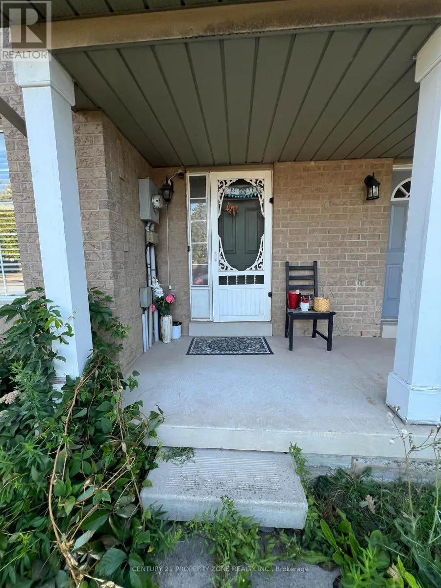 62 MANLEY LANE