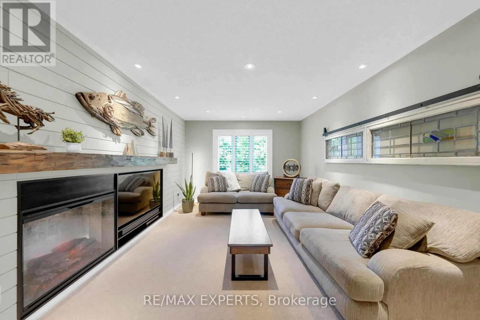 44 SUNKIST VALLEY ROAD