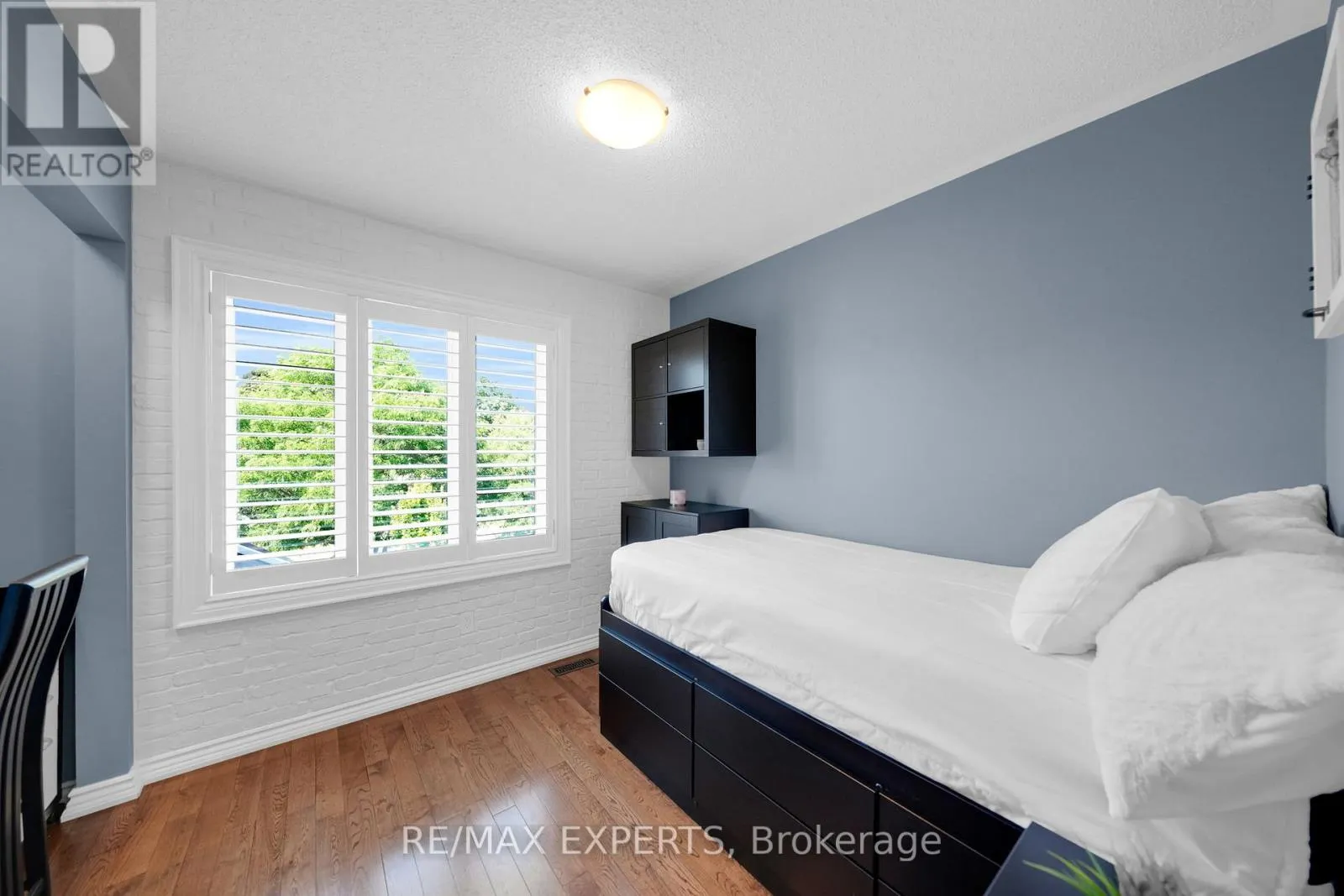 44 SUNKIST VALLEY ROAD