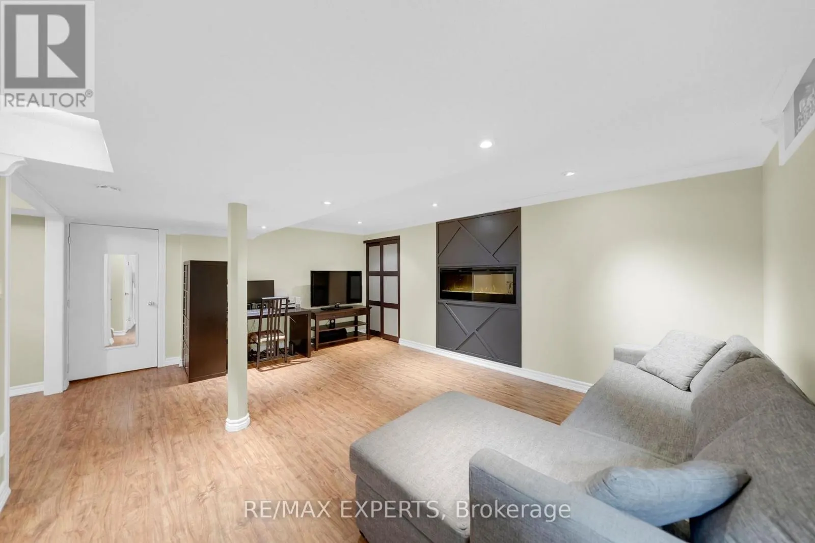 44 SUNKIST VALLEY ROAD