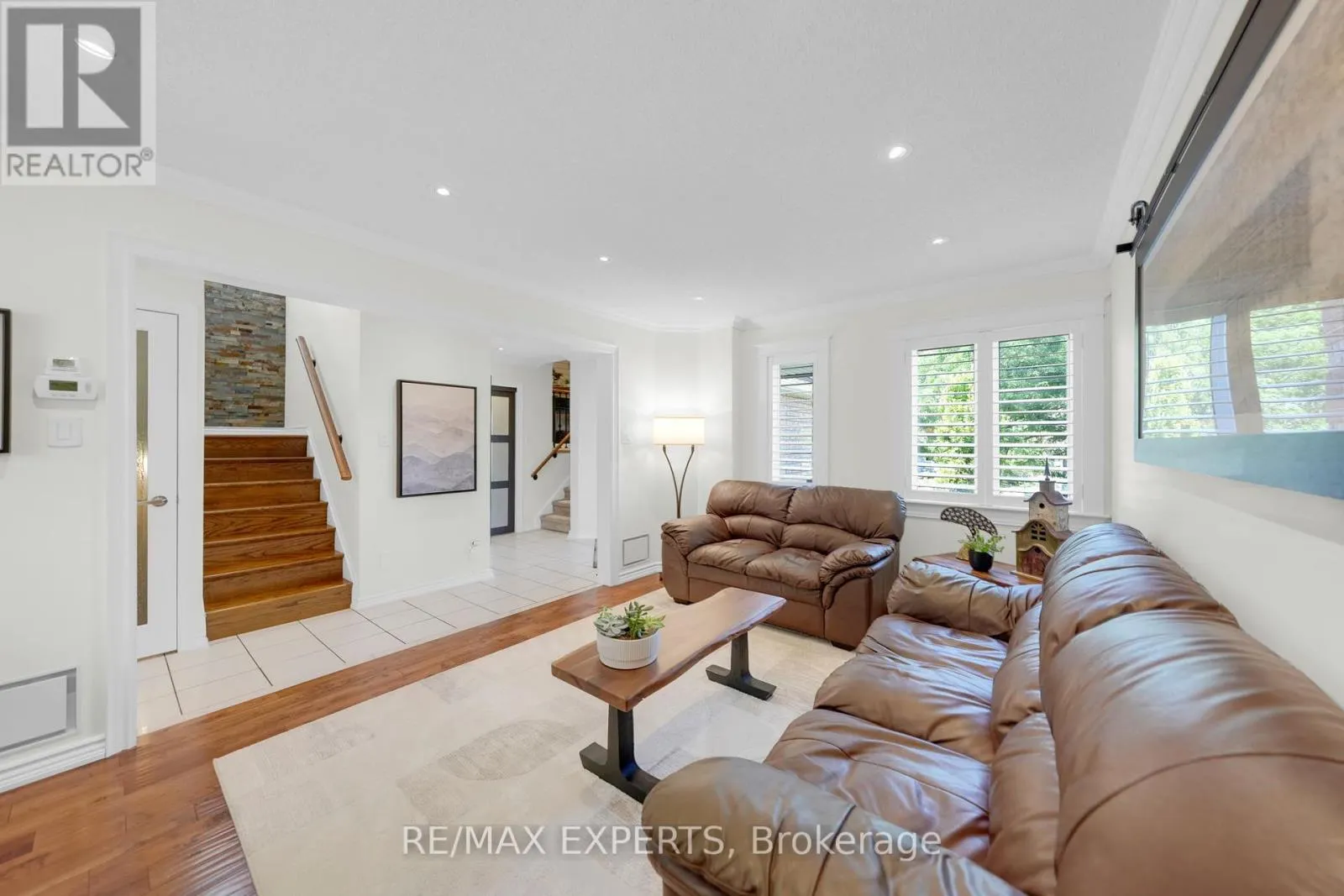 44 SUNKIST VALLEY ROAD