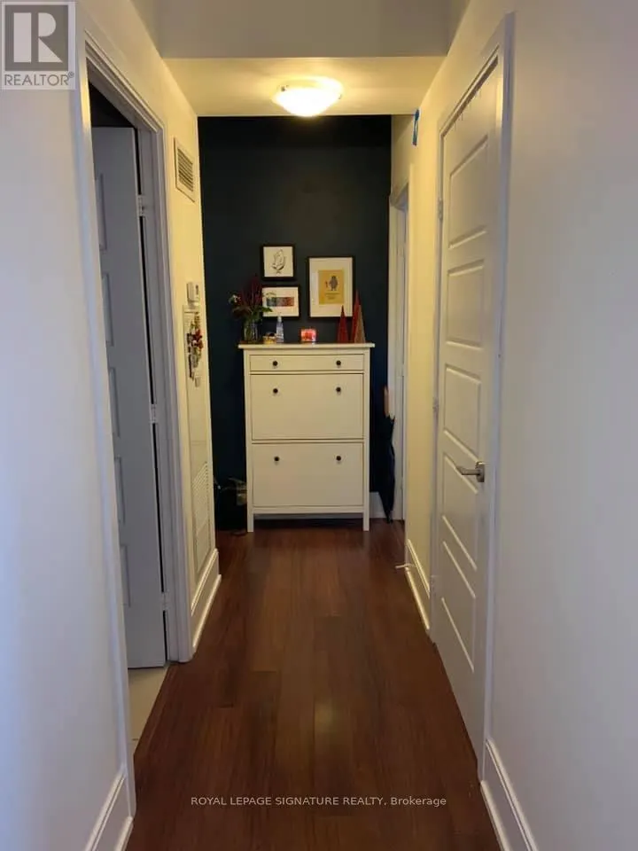 402 - 15 VIKING LANE
