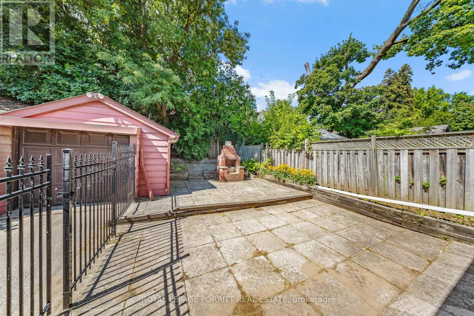 18 STEPHEN DRIVE