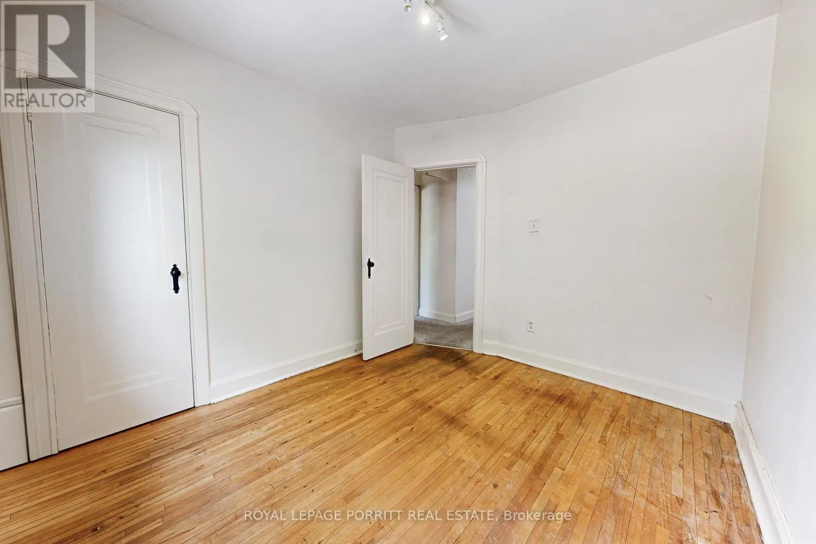 18 STEPHEN DRIVE