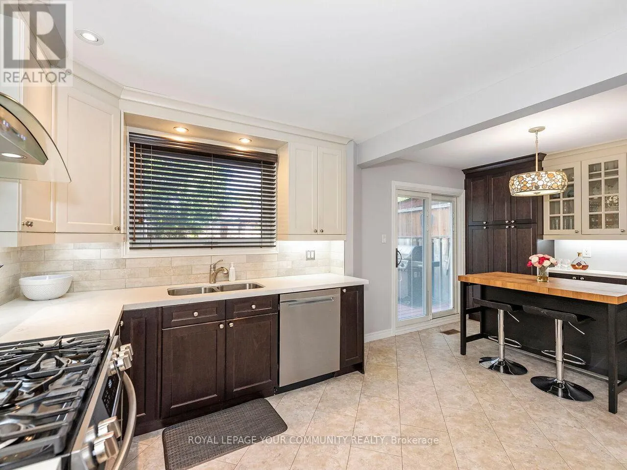 865 FLAGSHIP DRIVE