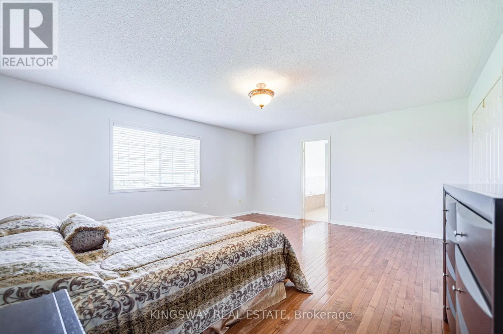 7 BONAVISTA DRIVE
