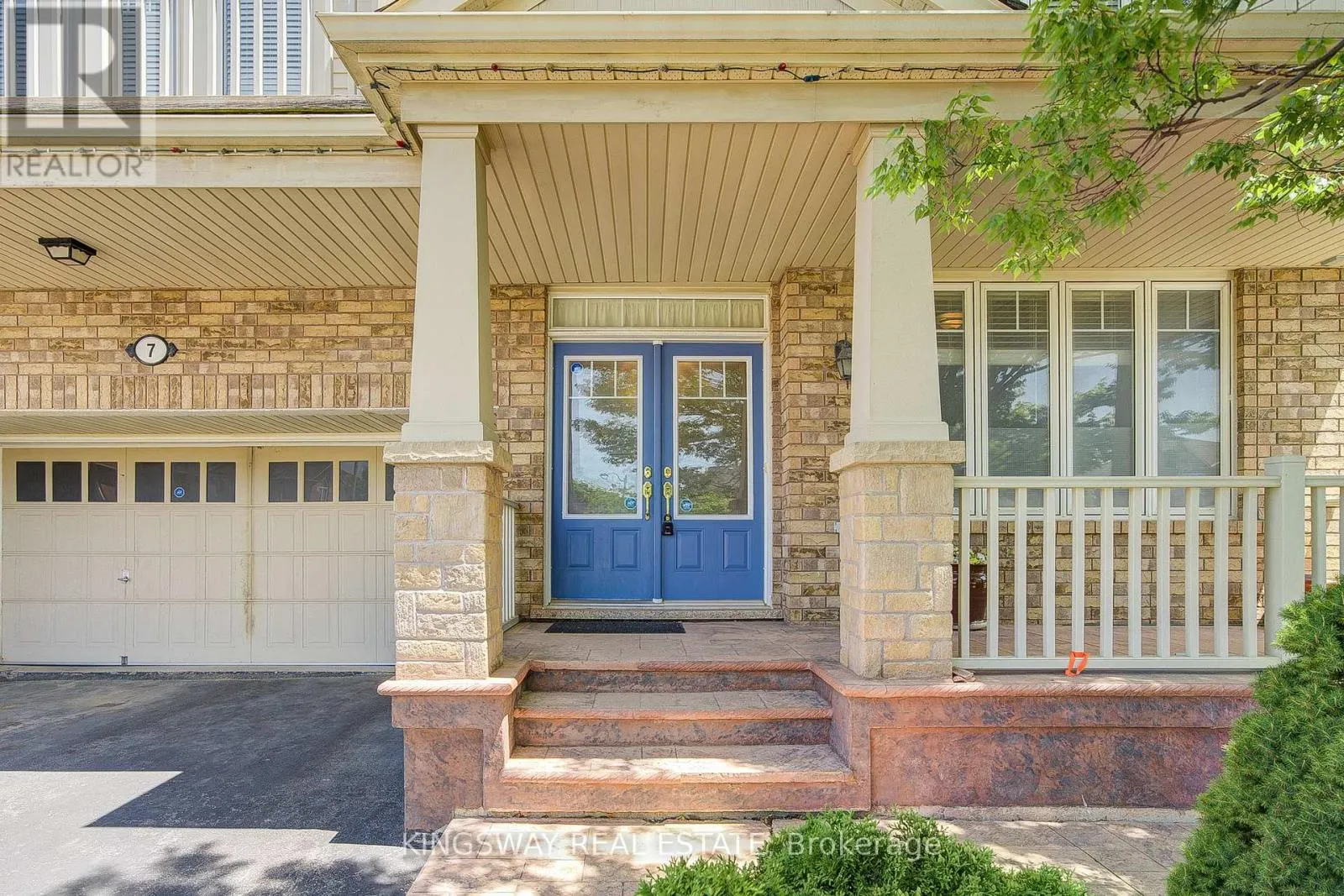 7 BONAVISTA DRIVE
