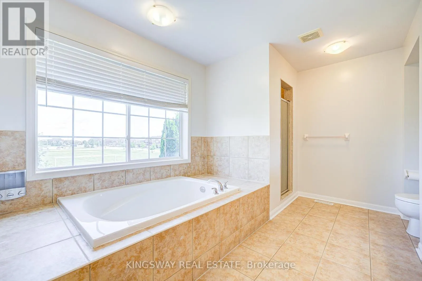 7 BONAVISTA DRIVE