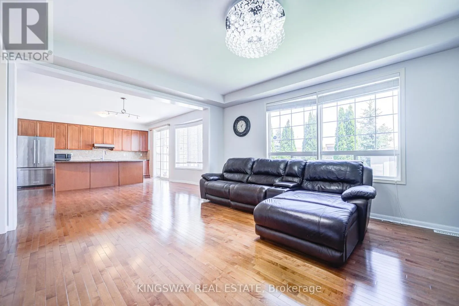 7 BONAVISTA DRIVE