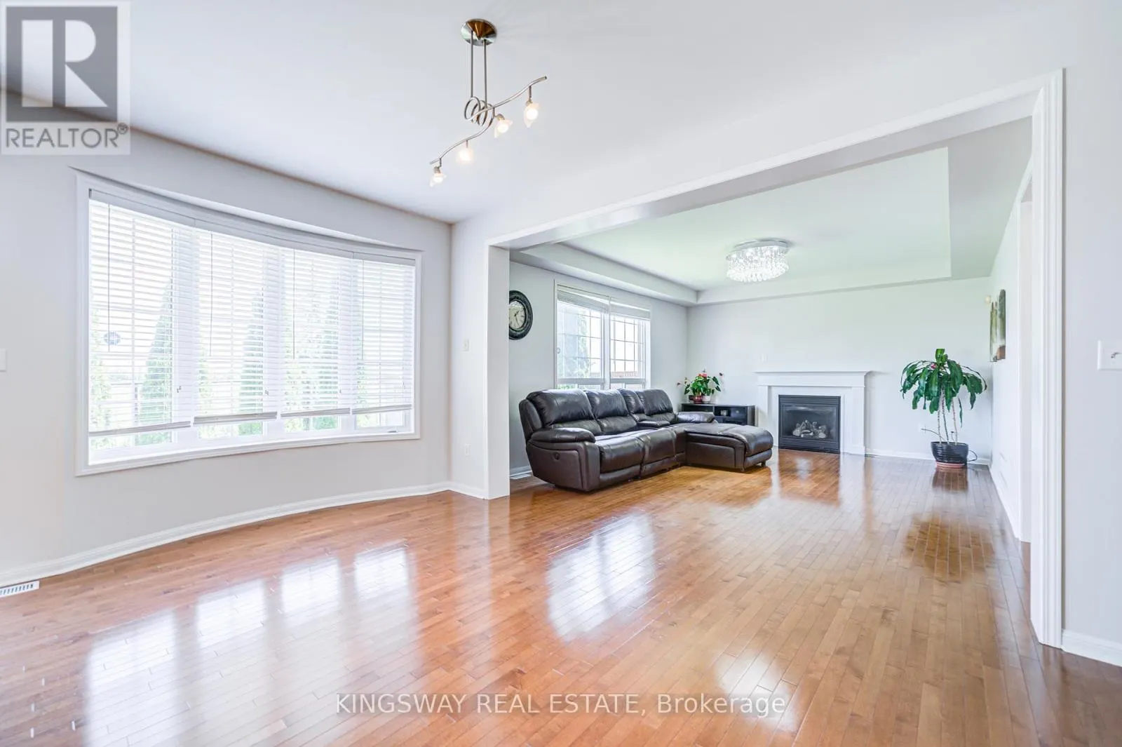 7 BONAVISTA DRIVE