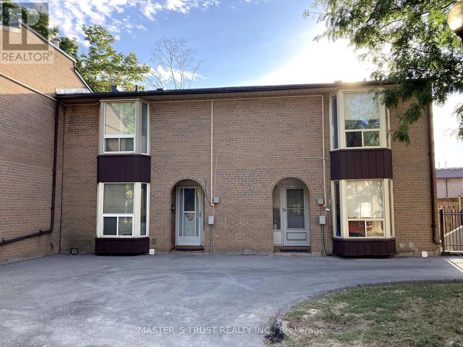 72 - 246 JOHN GARLAND BOULEVARD
