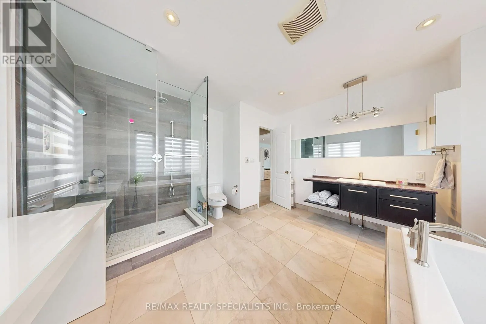 3205 ROLLING STONE COURT
