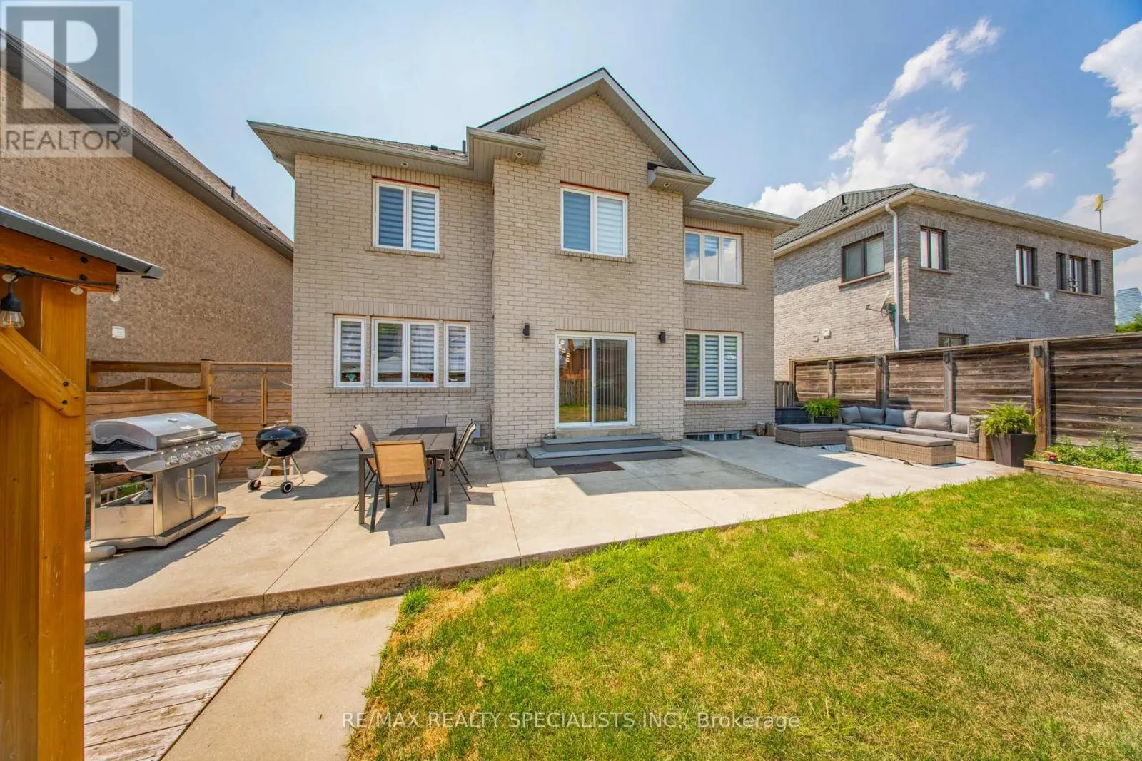 3205 ROLLING STONE COURT