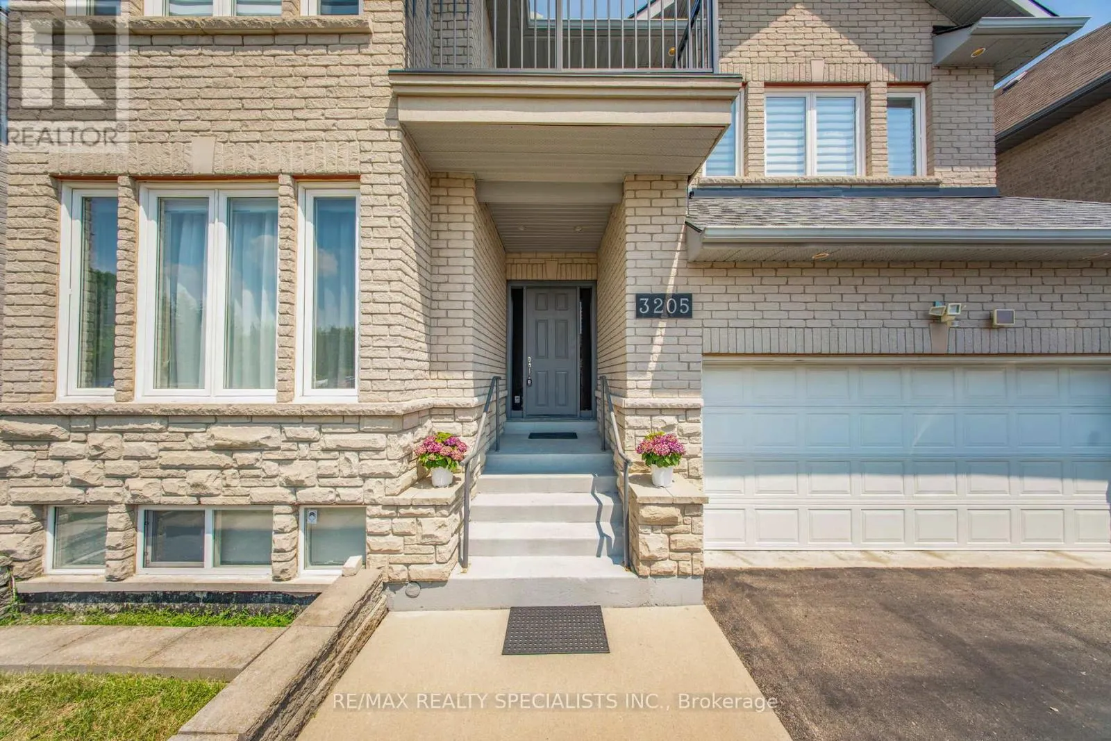 3205 ROLLING STONE COURT