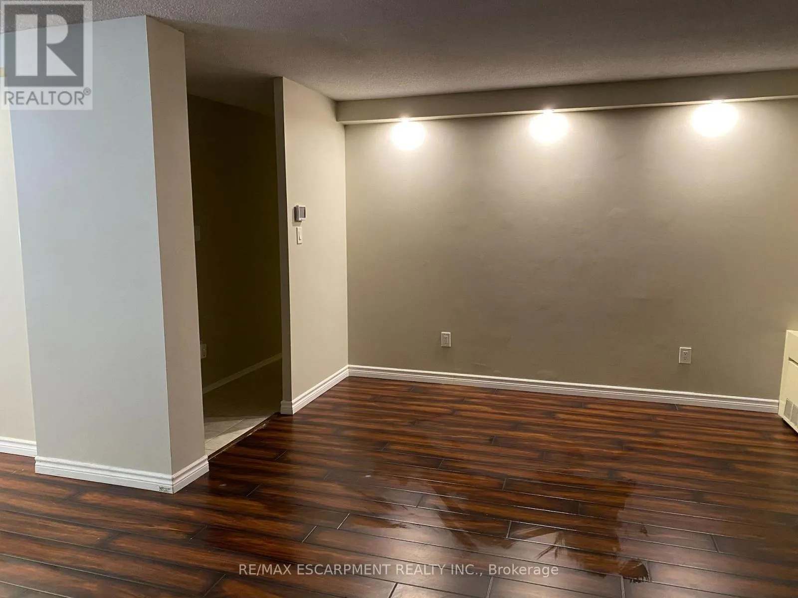 120 - 50 MISSISSAUGA VALLEY BOULEVARD
