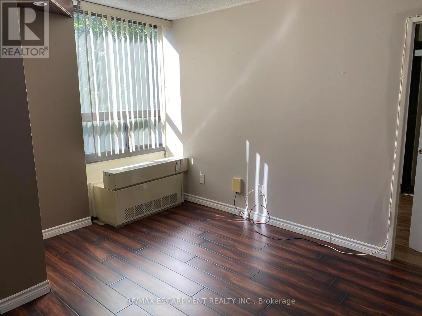 120 - 50 MISSISSAUGA VALLEY BOULEVARD