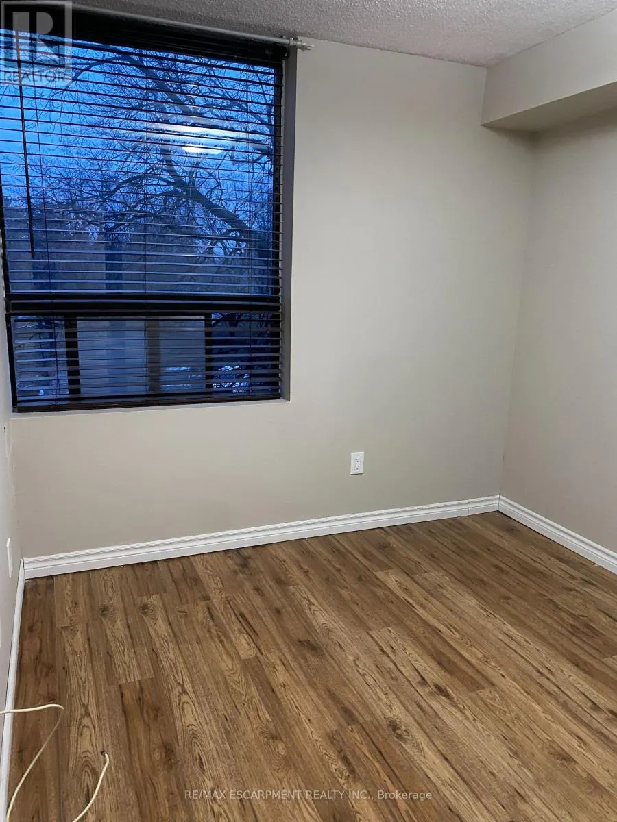 120 - 50 MISSISSAUGA VALLEY BOULEVARD