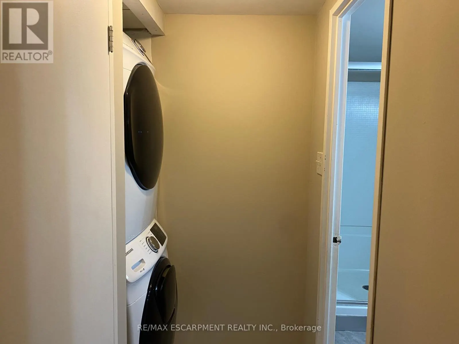 120 - 50 MISSISSAUGA VALLEY BOULEVARD