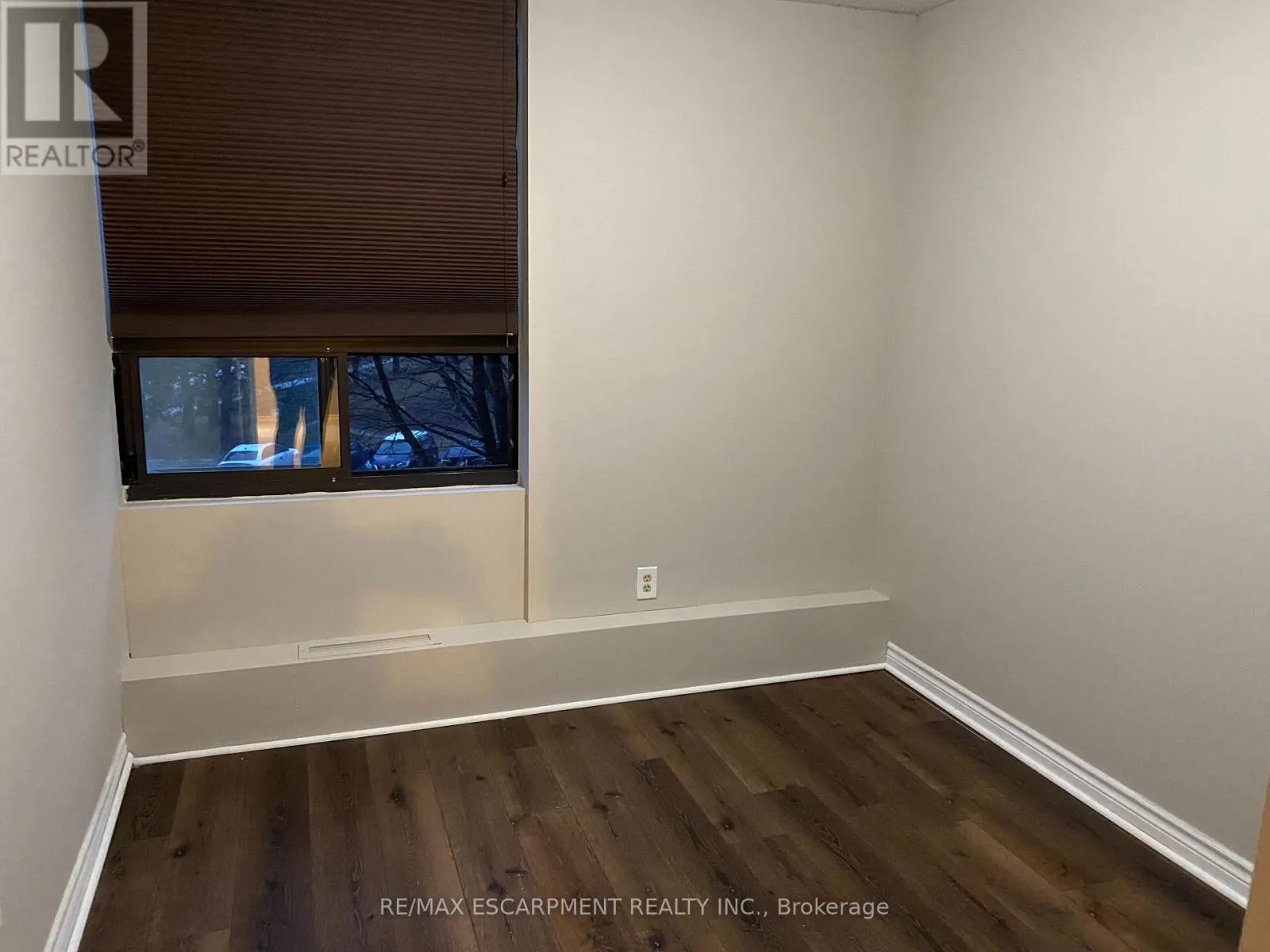 120 - 50 MISSISSAUGA VALLEY BOULEVARD
