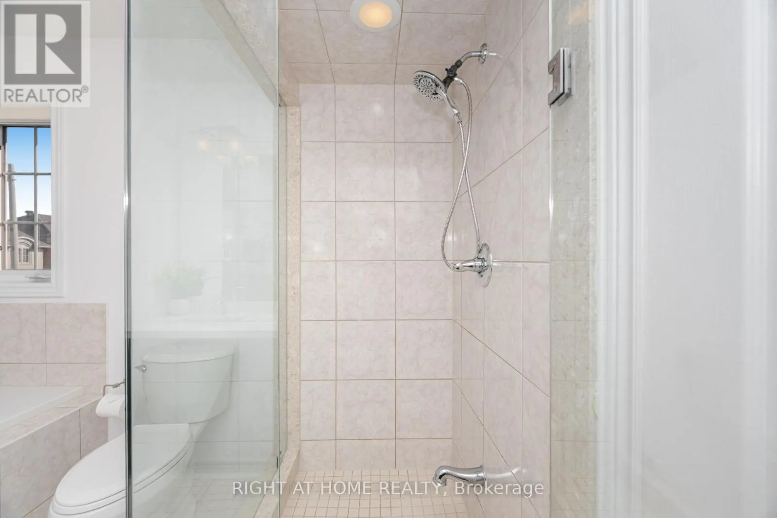 3302 GRANITE GATE
