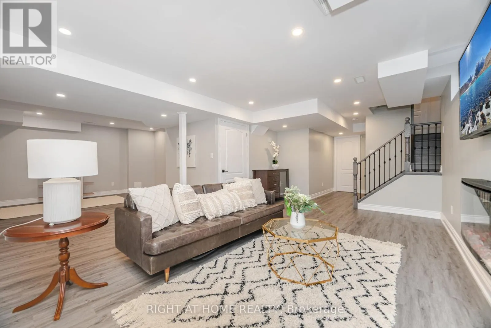 3302 GRANITE GATE