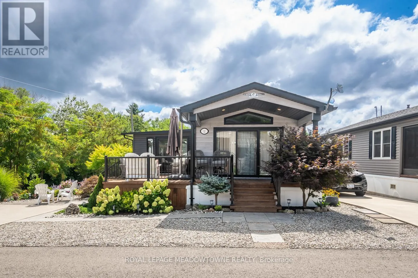 12 POPLAR - 4449 MILBUROUGH LINE