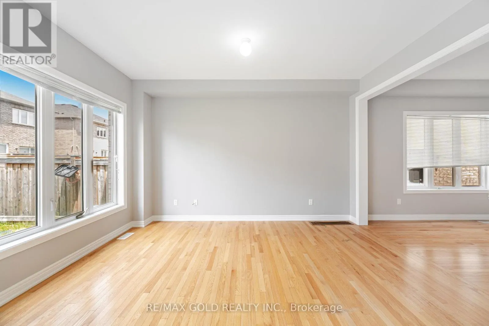 67 YARDLEY CRESCENT