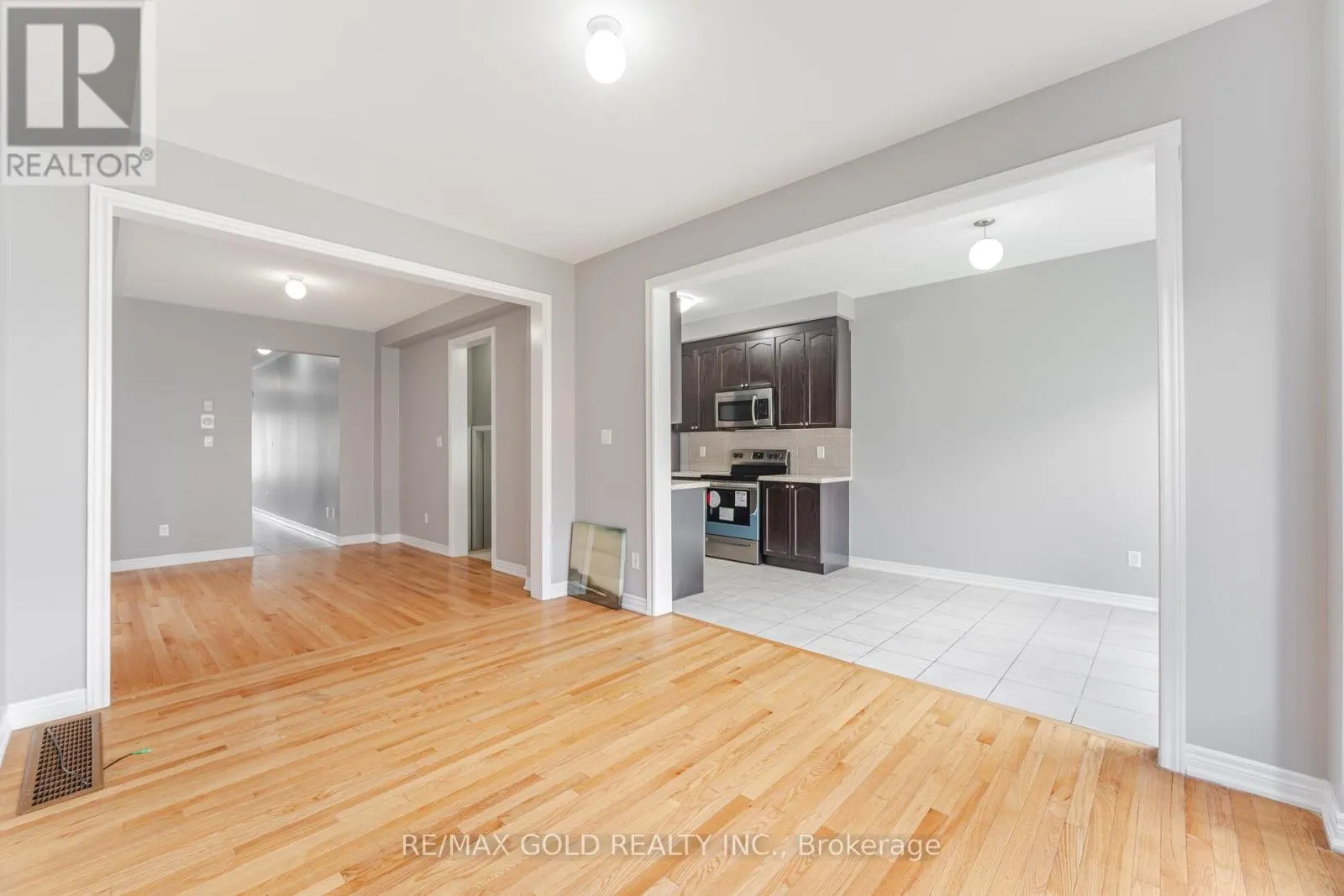 67 YARDLEY CRESCENT