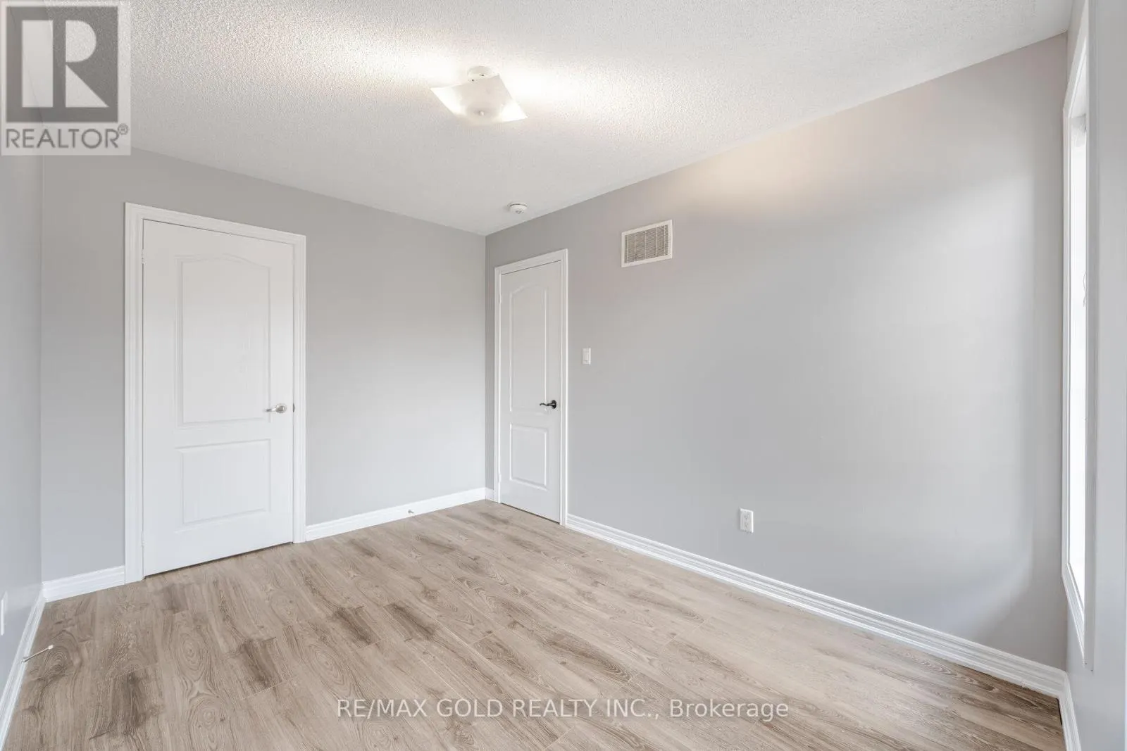 67 YARDLEY CRESCENT