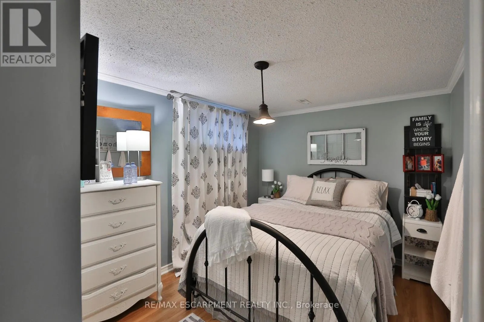 3555 KINGBIRD COURT
