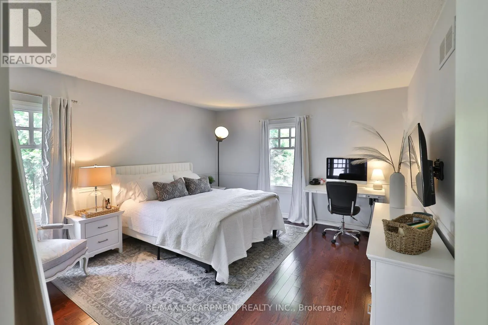 3555 KINGBIRD COURT