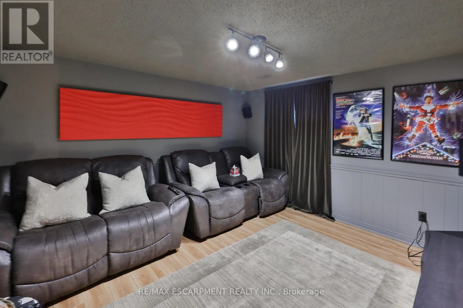 3555 KINGBIRD COURT
