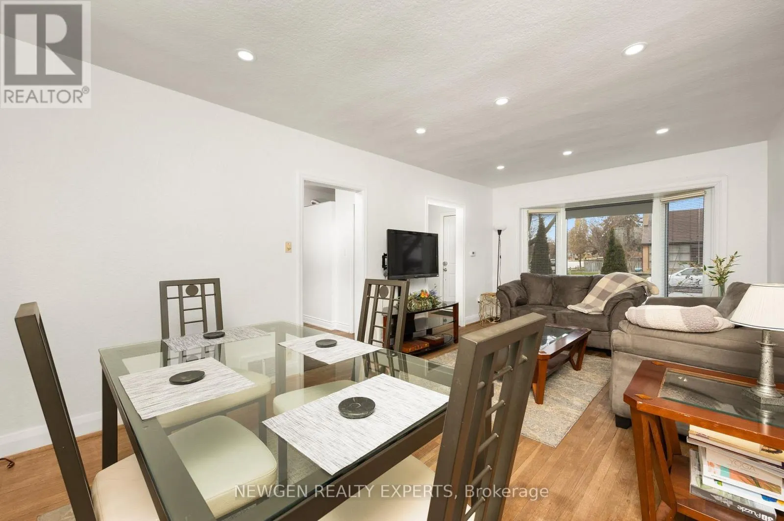 93 ASHBOURNE DRIVE