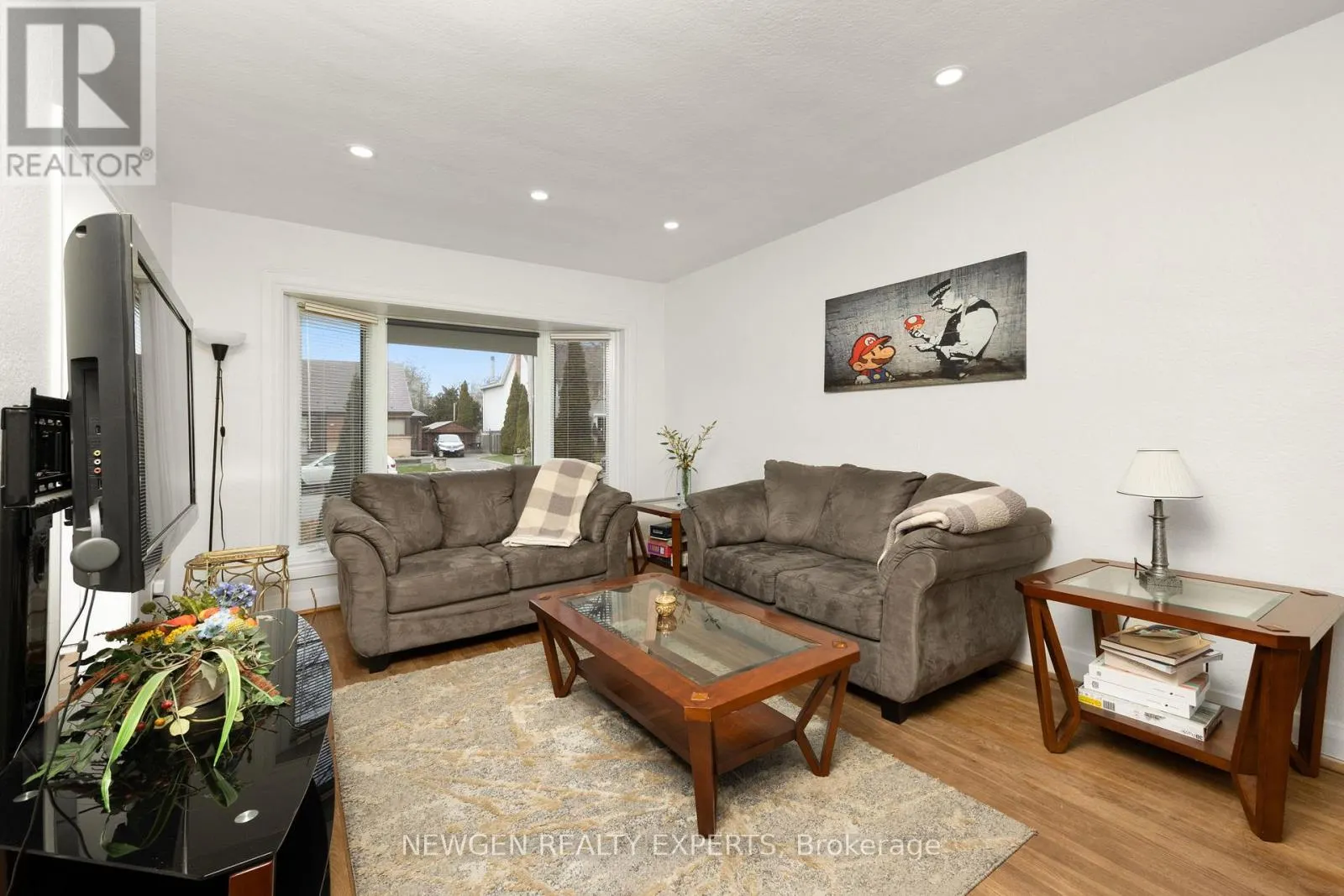93 ASHBOURNE DRIVE