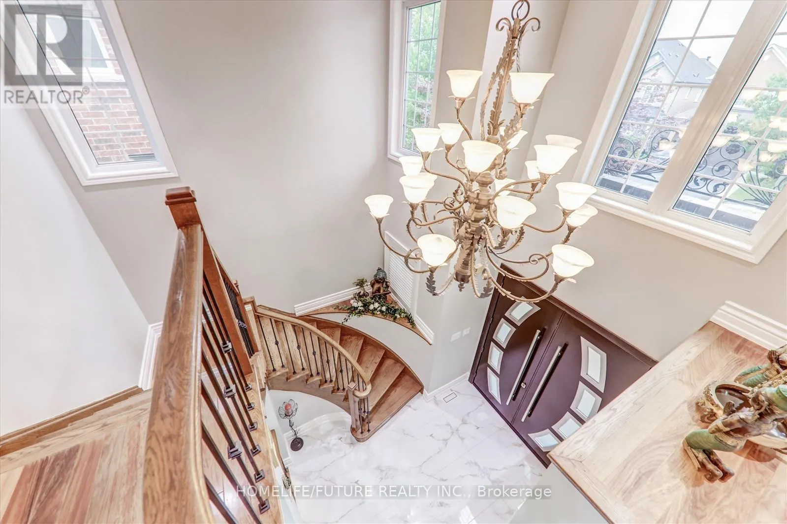 28 BILLANCOURT CRESCENT