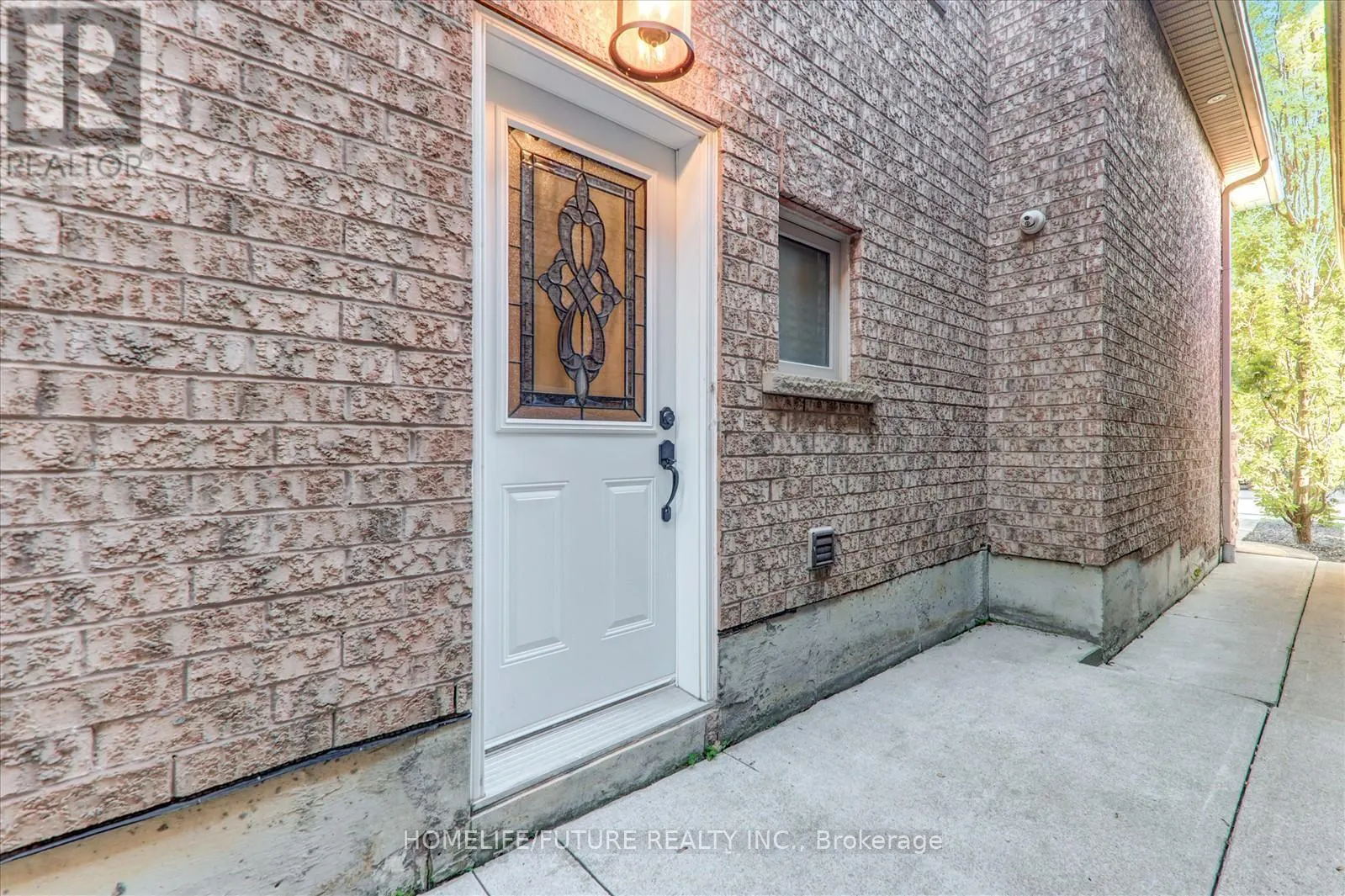 28 BILLANCOURT CRESCENT