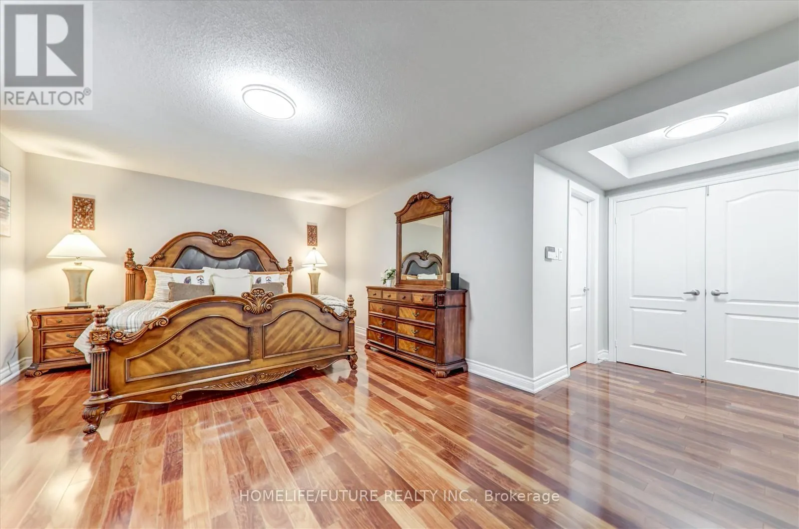 28 BILLANCOURT CRESCENT