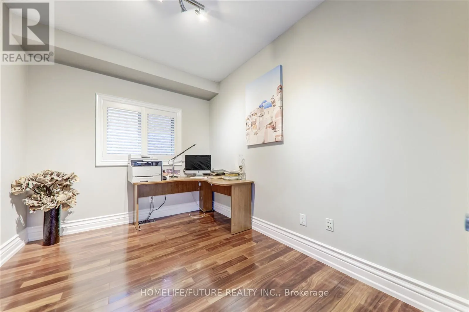 28 BILLANCOURT CRESCENT